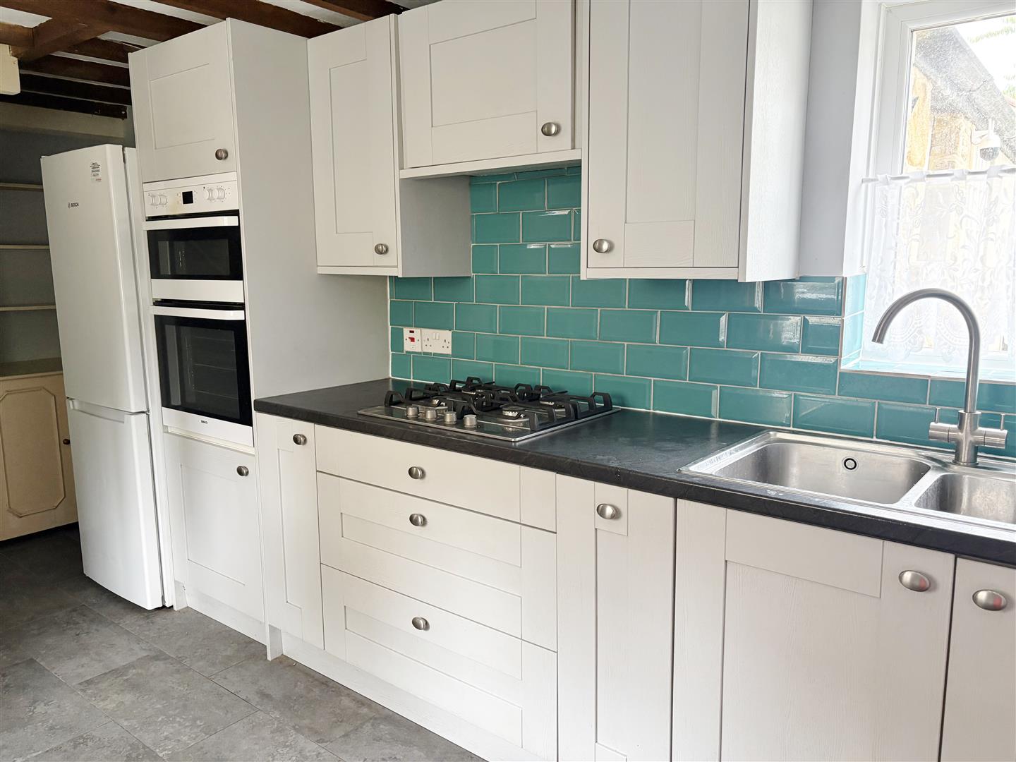 annex kitchen 1.jpeg